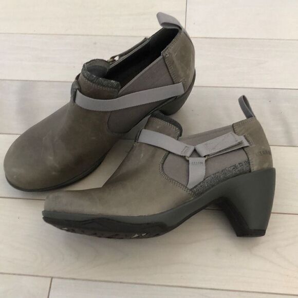 Merrell Women's Aluminum Performance Footwear Chelsea Boots Gray Size 7 - Picture 1 of 6